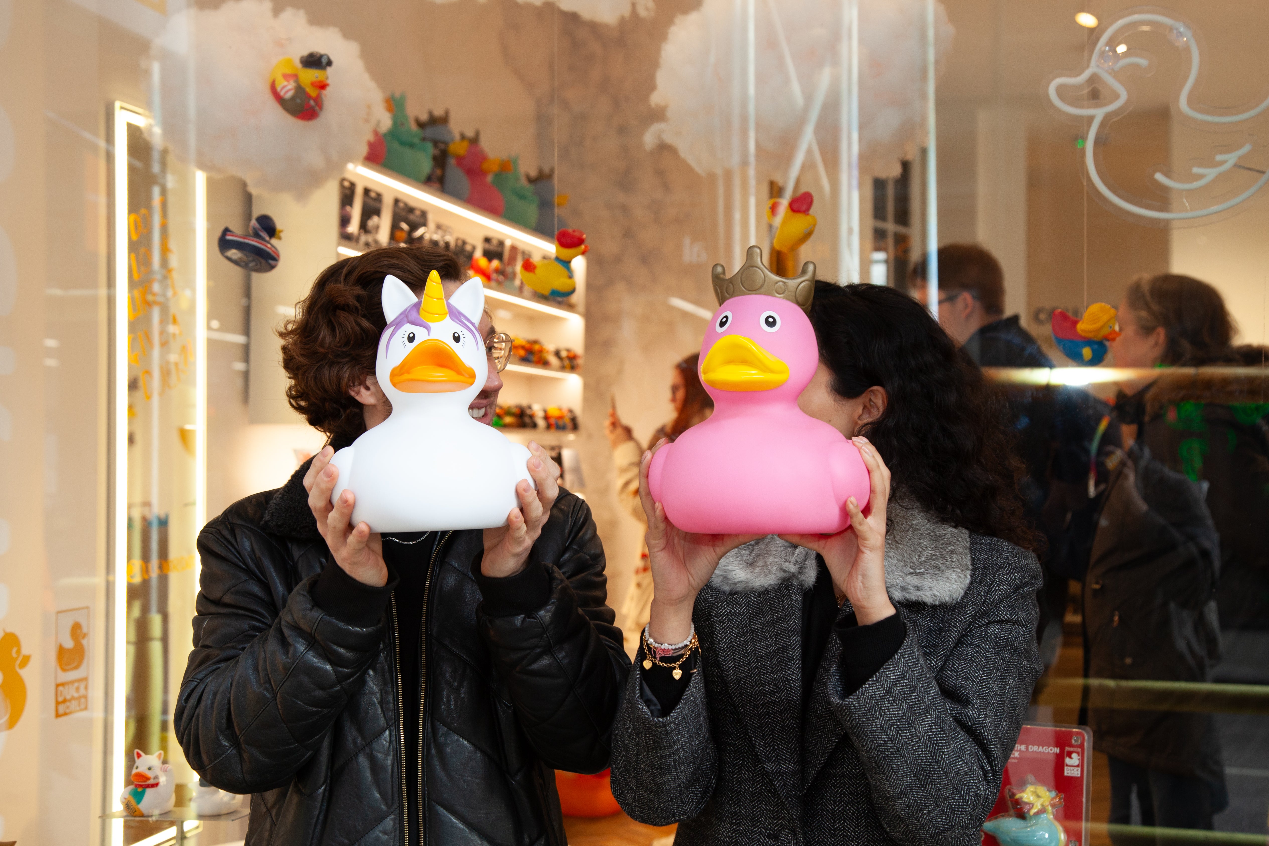 Giant XXL Rubber Ducks | Duck World